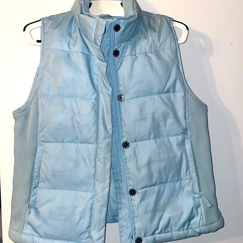 Women’s GAP puffer vest , size M.
